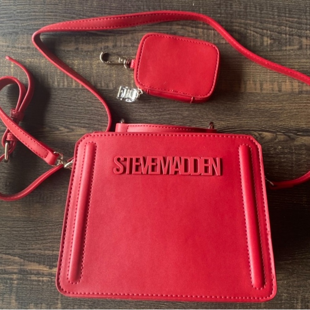 Steve Madden Red Bevelyn Crossbody bag